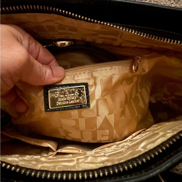 Furla Italian made purse - Picture 3 of 4